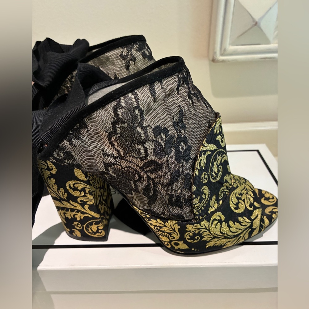 Tabitha Simmons Black and Gold Lace Peep-Toe Heels